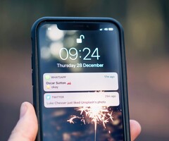 Push-Nachrichten ermöglichen es, das Verhalten von Smartphone-Nutzern zu überwachen. (Bild: Jamie Street)