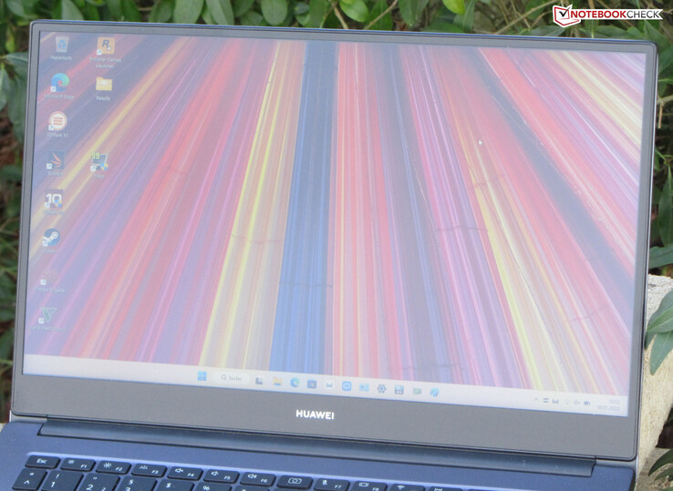 Das MateBook im Freien.