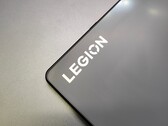 Das Lenovo Legion Pad setzt offenbar auf das mittlerweile typische Tablet-Design mit flacher Rückseite. (Bild: Lenovo)