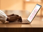 Der Surface Laptop Go könnte viele Kunden durch eine nicht mehr zeitgerechte Ausstattung enttäuschen. (Bild: Microsoft)