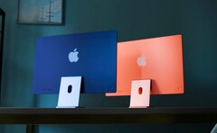 Der Apple iMac ist in einer ganzen Reihe schicker Farben erhältlich. (Bild: The Verge / YouTube)