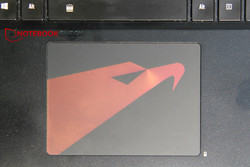 Touchpad mit rotem Aorus-Logo