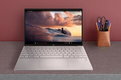 Das HP Pavilion Aero 13 wiegt weniger als 1 Kilogramm, trotz spannender Ausstattung. (Bild: HP)