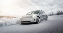 Winterliche Temperaturen können offenbar einen Defekt der Wärmepumpe im Tesla Model 3 und Model Y auslösen (Bild: Tesla)