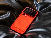 Das Xiaomi 18 Pro (Max) wird in Europa nicht in der transparent roten Farbe zu haben sein aber in einem anderen Rot.