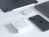 Mit MagSafe könnte das Apple iPhone SE 3 eine deutlich größere Zubehör-Auswahl erhalten. (Bild: Brandon Romanchuk)
