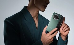 Das Huawei Mate X3 ist eines der dünnsten, aber auch der teuersten Falt-Phones am Markt. (Bild: Huawei)