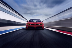 Die Designsprache der BMW M Concept Studie soll Sportlichkeit und Effizienz repräsentieren (Quelle: BMW Group).
