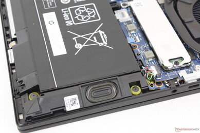 Nach unten gerichtete Lautsprecher (vorne)