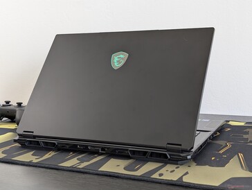 MSI Stealth 18 HX AI A2XWIG.
