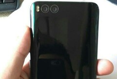 Das vermeintliche Mi 6 Plus von Xiaomi mit rückwärtiger Dual-Cam.