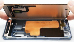 Xiaomi Mi 10: Wahnsinn - 5 Temperatursensoren regeln Kühlung und Power.