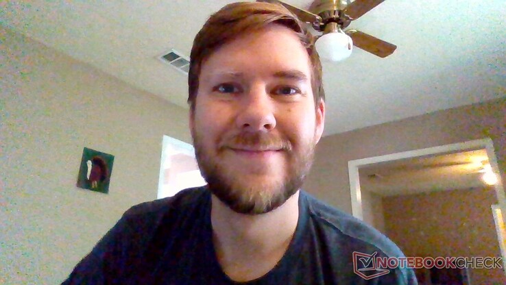 Beispielfoto Webcam. Fotos und Videos sind verrauscht - insbesondere die mittleren Farbtöne