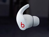 Apple bietet mit den Beats Fit Pro starke Konkurrenten für die AirPods Pro an. (Bild: Apple)