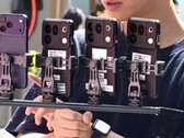 Die Oppo Find X10 Serie wird offenbar bereits im Vergleich mit dem iPhone 17 Pro getestet - in freier Wildbahn.