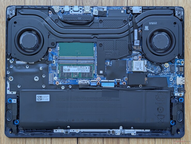 Alienware 16 Aurora Interna