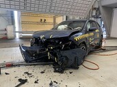 BMW iX3 erzielt Höchstwertung von fünf Sternen im ersten Euro NCAP-Test nach neuem verschärftem Bewertungsstandard.