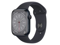 Die 45mm große Ausführung der Apple Watch Series 8 ist schon mit einem Rabatt von 74 Euro erhältlich (Bild: Apple)