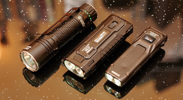 EDC35, EDC37 und EDC23 nebeneinander. (Bildquelle: Andreas Sebayang/Notebookcheck.com)