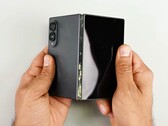 Das Scharnier des Galaxy Z Fold8 ist sehr staubanfällig.