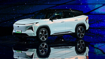 Geely Galaxy L7 Hybrid-SUV.