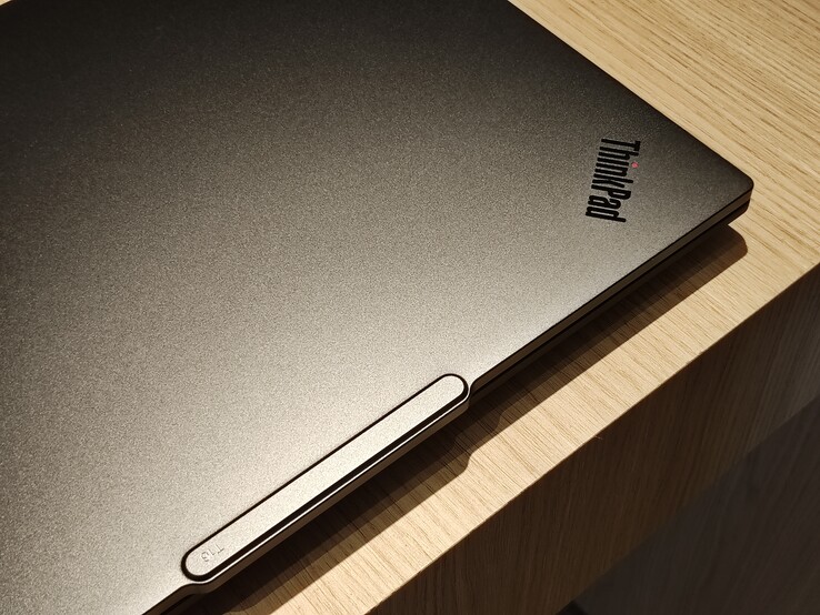 Aluminiumdeckel des ThinkPad T16 Gen 5.