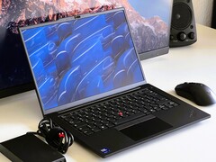Lenovo ThinkPad P14s Gen 5 - im Bild das äußerlich baugleiche Intel-Schwestermodell. (Bild: Andreas Osthoff)