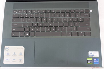 Im Prinzip die gleiche Tastatur und das gleiche ClickPad wie beim Inspiron 16 Plus 7620 2-in-1