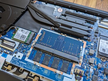 Gelötete 8 GB RAM plus ein DDR4 SODIMM-Steckplatz zur Erweiterung