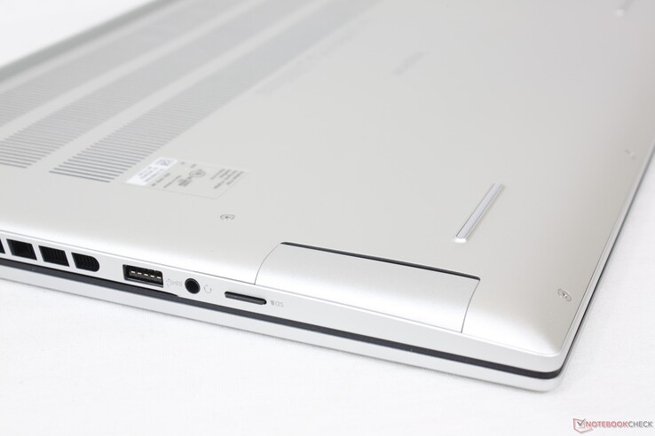 Integriertes Feder-MicroSD-Lesegerät