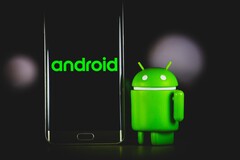 Wer noch Android 2.3.7 oder eine ältere Version nutzt, der verliert bald einige Featurers. (Bild: Denny Müller)
