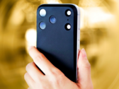 Das Mynus-Cover macht die Rückseite des iPhone 17 Pro komplett flach