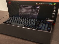 Test der Asus ROG Azoth 96 HE