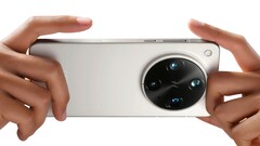 Der Nachfolger des Oppo Find X8 Ultra, hier im Bild, könnte erstmals auch regulär in Europa starten. (Bildquelle: Oppo)