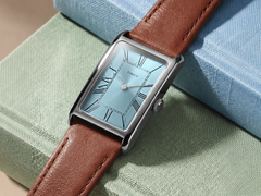 Die Timex 1976 Lexington Reissue Inspired TW2Y78900 mit eisblauem Zifferblatt