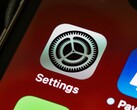 Nahaufnahme eines iPhone-Bildschirms mit dem Symbol der Einstellungen-App