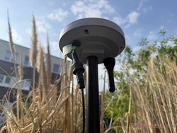 Der Anthbot M9 navigiert standardmäßig per RTK-Antenne.