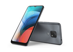 Der günstige Preis des Motorola Moto E7 zeigt sich unter anderem am breiten Kinn unter dem HD+-Display. (Bild: Motorola)