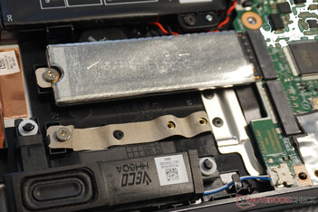 Eine zweite SSD lässt sich problemlos einbauen.