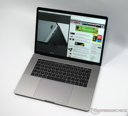 Das MacBook Pro 15 hat eines der besten Displays unter Multimedia-Laptops.