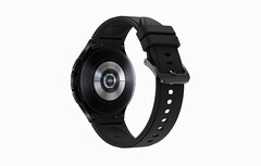 Im Inneren der Samsung Galaxy Watch4 soll ein brandneuer Exynos W920-Prozessor arbeiten. (Bild: Samsung, via Amazon)