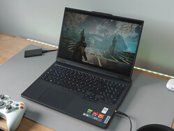 Lenovo Legion Pro 5 16ARX8 (R5 7645HX, RTX 4050), zur Verfügung gestellt von