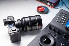 Der Nachfolger der abgebildeten Leica SL2 wird in wenigen Tagen offiziell vorgestellt. (Bild: Leica)