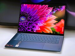 3k-OLED, Ryzen AI 9, 32 GB RAM: Lenovo Yoga Pro 7 14ASP10 (Bild: Andreas Osthoff).