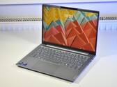 Das Lenovo ThinKBook 14 Gen 8 ist ein günstiger 14-Zoll-Laptop für Office-Nutzer (Bildquelle: Benjamin Herzig)