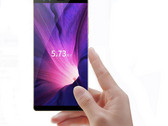 Das Nubia Z19 setzt wie das Z17s auf ein langgestrecktes Display