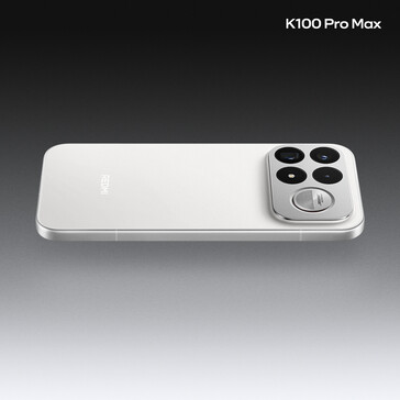 Das K100 Pro Max in „Golden White“.