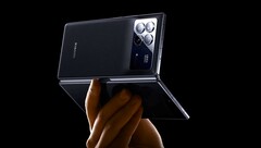 Der Nachfolger des Mix Fold 3 soll leichter und wasserdicht werden, Xiaomi werkelt am ersten globalen Foldable mit Leica-Kamera.