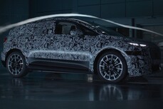 Nach ersten Skizzen zeigt sich der neue Audi A2 e-tron nun real in Tarnfolie bei Testfahrten auf Eis und Schnee in Nordschweden und im Windkanal.