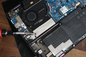 M.2 SSD und Wi-Fi-Modul lassen sich problemlos austauschen